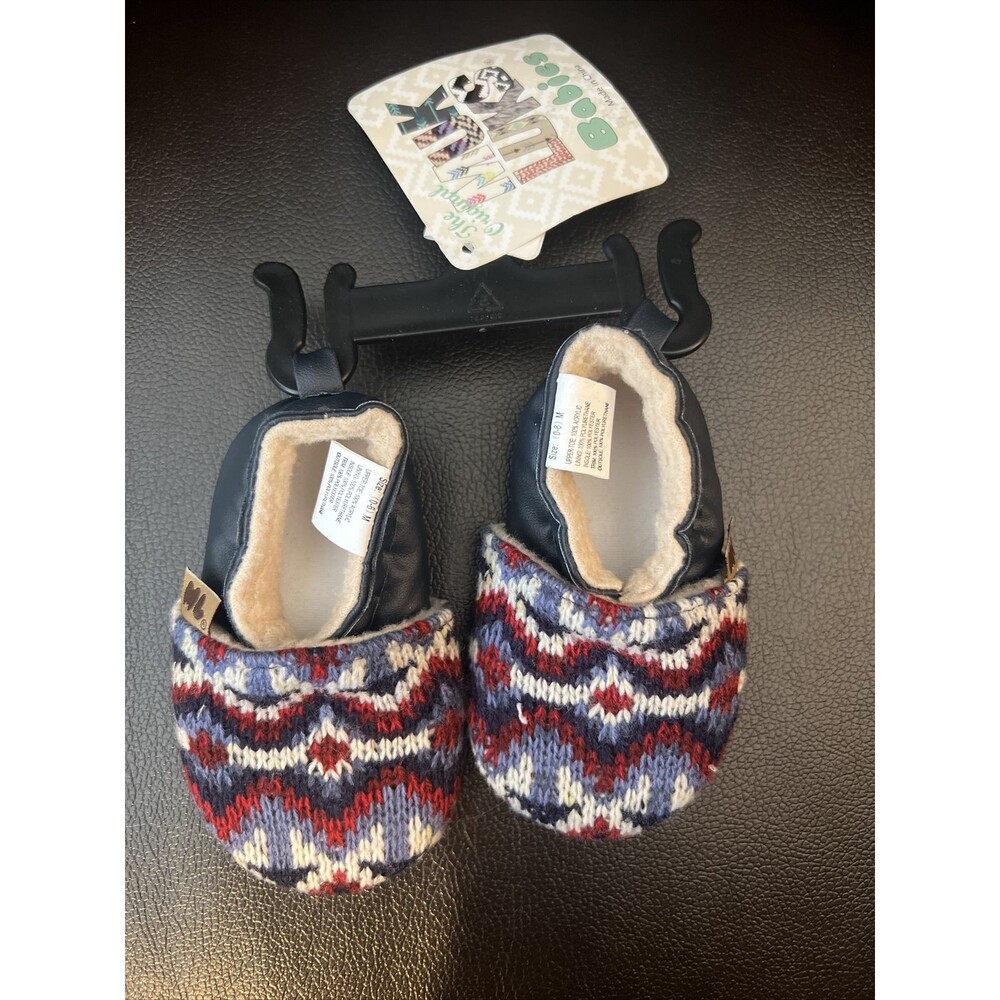 NWT The Original Muk Luks Babies 0-6 months Baby infant Mocs shoes